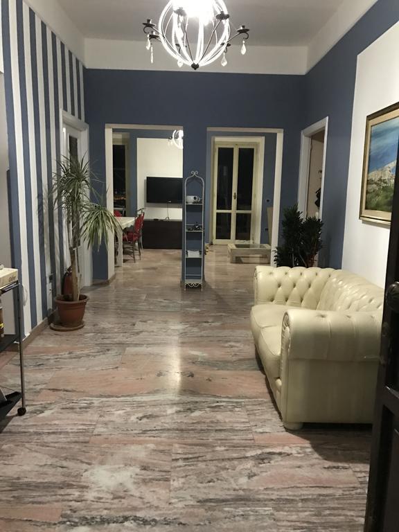 B&B Villa Delle Rondini Вібо-Валентія-Маріна Екстер'єр фото